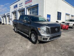 2019 Nissan Titan SV full
