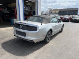 2013 Ford Mustang V6 full