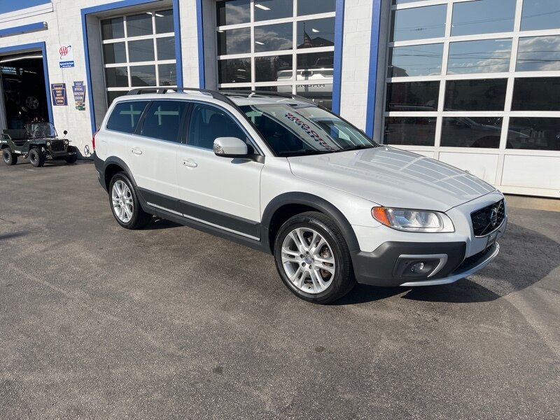 2016 Volvo XC70 T5 Premier photo 2