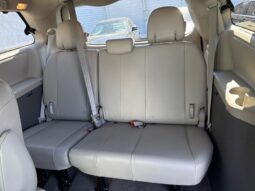 2014 Toyota Sienna XLE 8-Passenger full