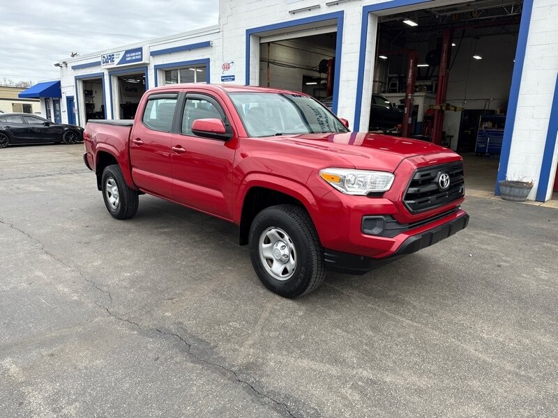2017 Toyota Tacoma SR V6 photo 4