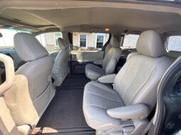 2014 Toyota Sienna XLE 8-Passenger full