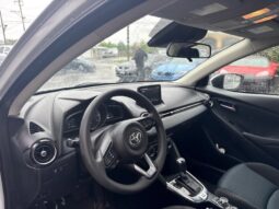2019 Toyota Yaris LE full