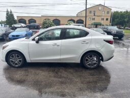 2019 Toyota Yaris LE full