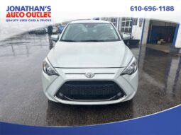 2019 Toyota Yaris LE full