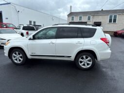 2011 Toyota RAV4 Limited full