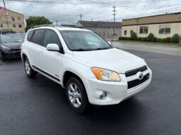 2011 Toyota RAV4 Limited full