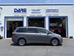 2018 Toyota Sienna XLE 7-Passenger full