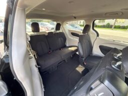 2020 Chrysler Pacifica Touring full