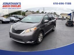 2013 Toyota Sienna LE 7-Passenger