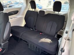 2020 Chrysler Pacifica Touring full