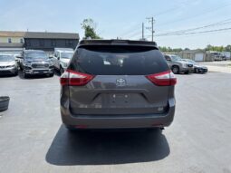 2018 Toyota Sienna XLE 7-Passenger full