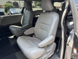 2018 Toyota Sienna XLE 7-Passenger full