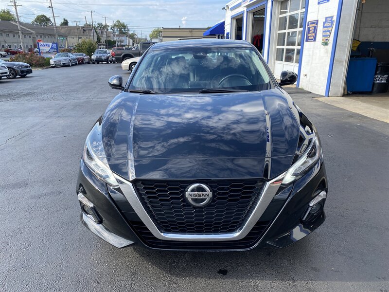 2019 Nissan Altima 2.5 Platinum photo 4