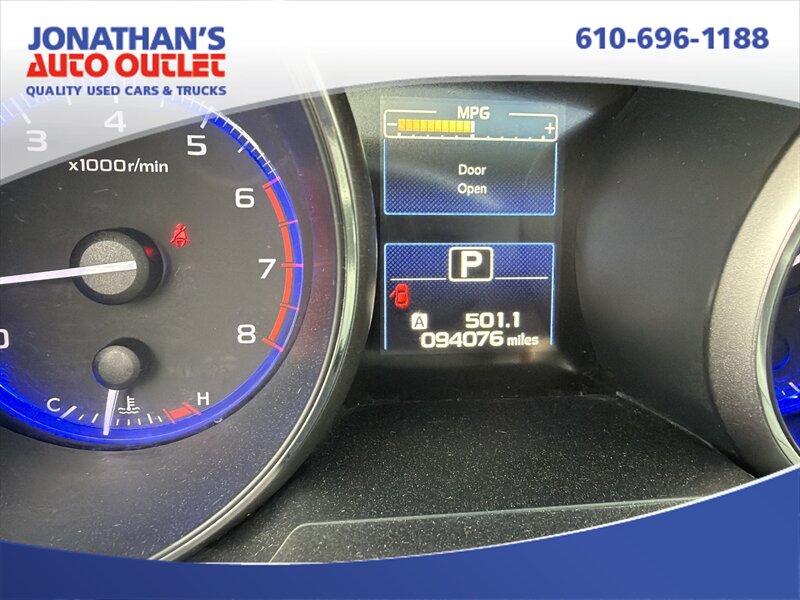 2016 Subaru Outback 2.5i Limited photo 2