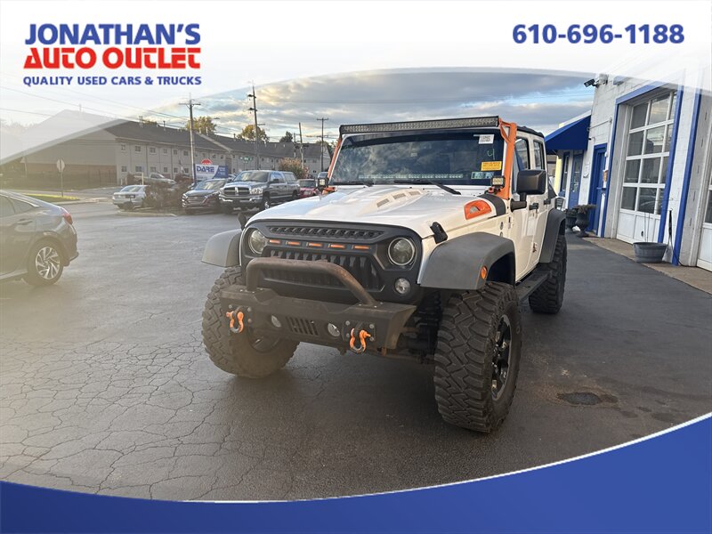 2016 Jeep Wrangler Unlimited Sport S photo 2