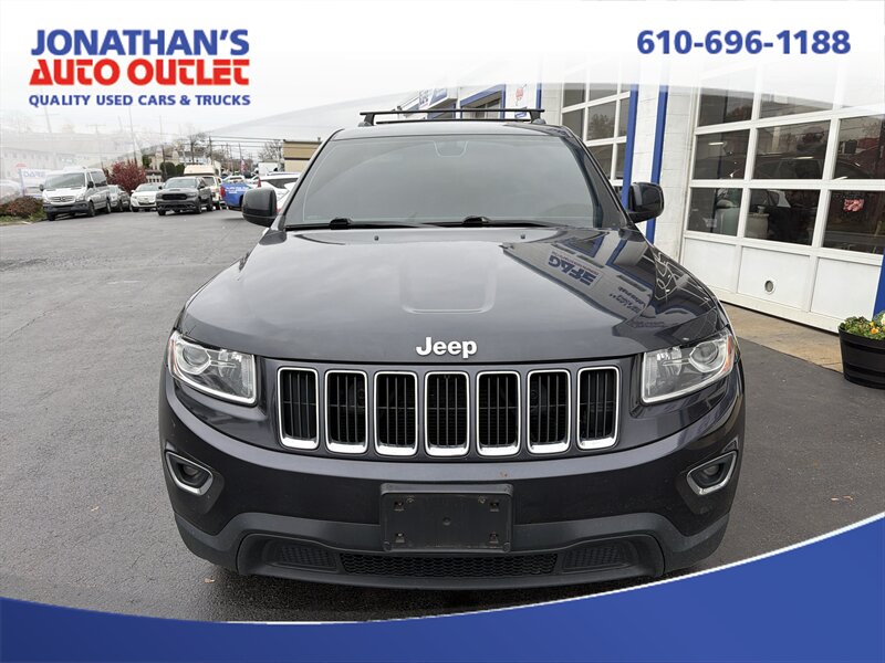 2014 Jeep Grand Cherokee Laredo photo 2