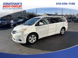 2013 Toyota Sienna LE 8-Passenger