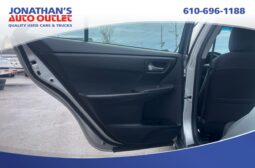 2015 Toyota Camry LE full