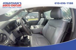 2014 Ford F-550 Chassis full