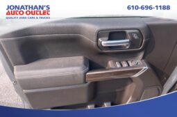 2020 Chevrolet Silverado 1500 4WD Crew Cab Short Bed RST full