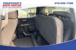 2020 Chevrolet Silverado 1500 4WD Crew Cab Short Bed RST full