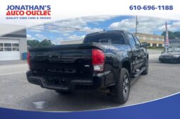 2017 Toyota Tacoma TRD Sport full