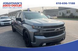 2020 Chevrolet Silverado 1500 4WD Crew Cab Short Bed RST full