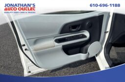 2014 Toyota Prius c Two full