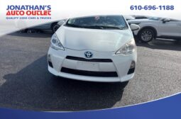 2014 Toyota Prius c Two full