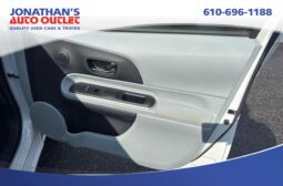 2014 Toyota Prius c Two full