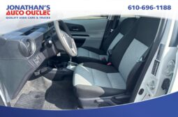 2014 Toyota Prius c Two full