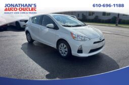 2014 Toyota Prius c Two full