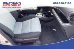2014 Toyota Prius c Two full