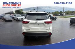 2019 Toyota Highlander SE full
