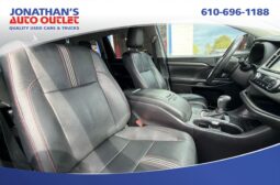 2019 Toyota Highlander SE full