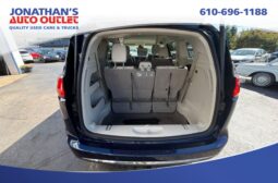 2019 Chrysler Pacifica Touring L Plus full