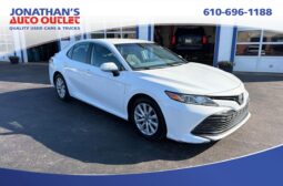 2019 Toyota Camry LE full