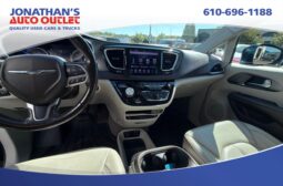 2019 Chrysler Pacifica Touring L Plus full