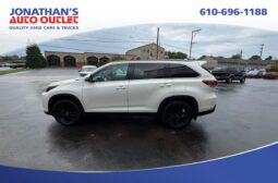 2019 Toyota Highlander SE full