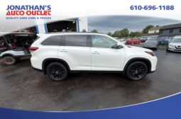 2019 Toyota Highlander SE full