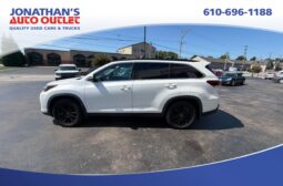 2019 Toyota Highlander SE full
