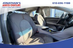 2019 Toyota Camry LE full