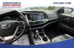 2019 Toyota Highlander SE full