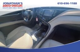 2018 Toyota Camry SE full