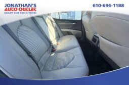 2018 Toyota Camry SE full