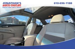 2013 Toyota Camry Hybrid XLE full
