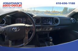 2023 Toyota Tacoma TRD Sport full