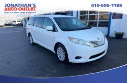 2017 Toyota Sienna LE 7 Passenger full