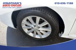 2013 Toyota Camry Hybrid XLE full